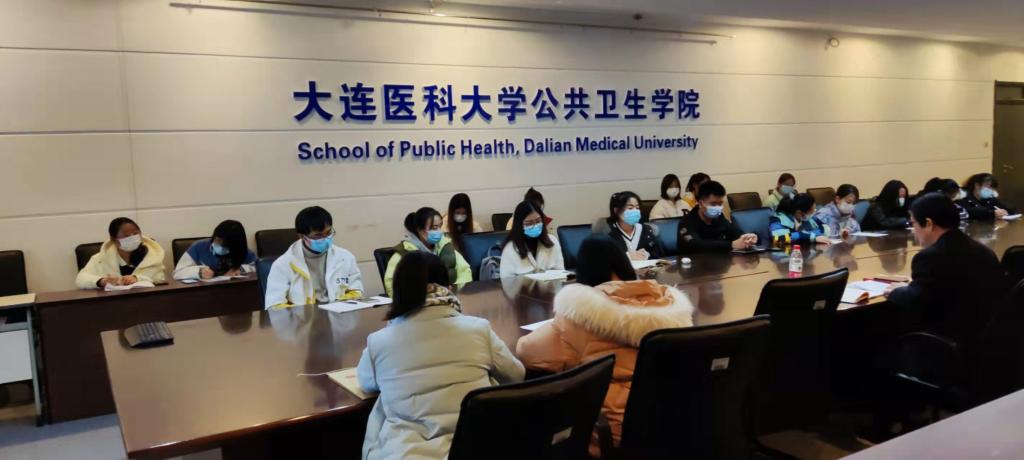 说明: 陈娇同志讲述党课学习体会和心得感悟 说明: 陈娇同志讲述党课学习体会和心得感悟
